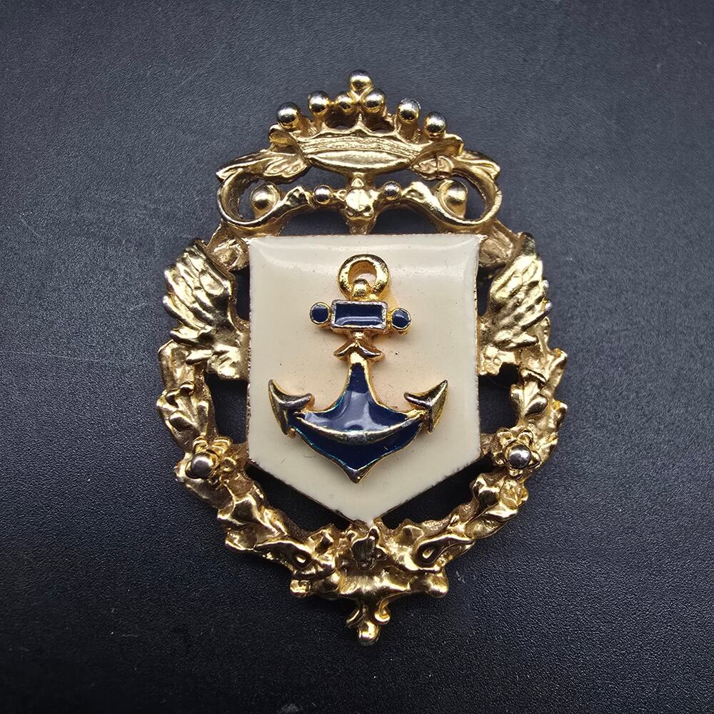 Craft Navy Blue Cream Enamel Anchor Brooch Gold Tone Shield Vintage